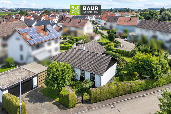 360°I Lichterfülltes Bungalow-Fertighaus mit viel Platz und sonnigem Traumgarten in Staig!