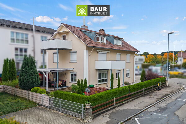 360° I Schönes Wohnen mit Charme!  Zwei-Zimmer-Dachgeschosswohnung in zentraler Lage von Wangen