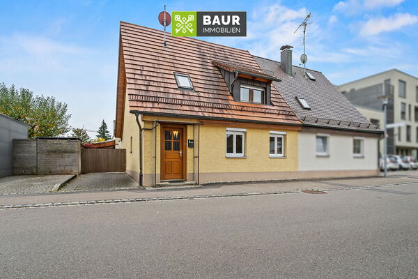 360° | Selbst gestalten: Zentrales Einfamilienhaus in Langenau für kreative Köpfe