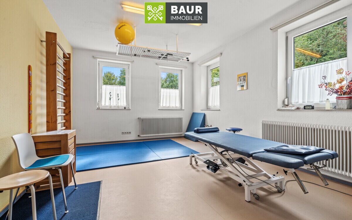 Behandlungsraum EG