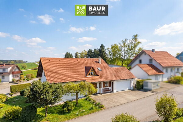 360° I Sofort frei! Einfamilienhaus mit Einliegerwohnung und viel Platz für die Familie bei Bad Saulgau