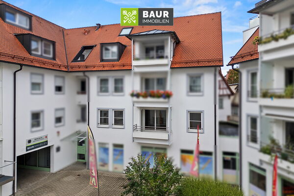 360° I Großzügige 3-Zimmer-Wohnung im Herzen von Biberach an der Riß – mit Aufzug und Balkon und TG-Stellplatz!