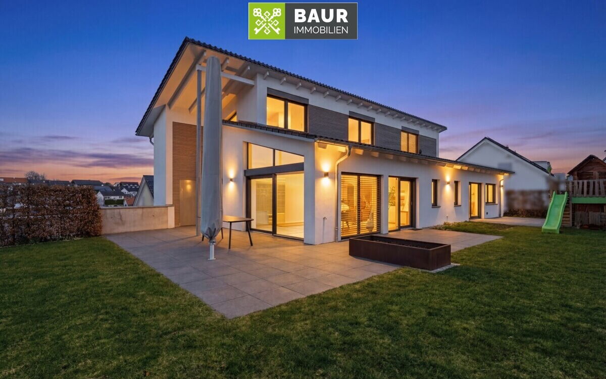 Außen Dämmerungsbild_bearb