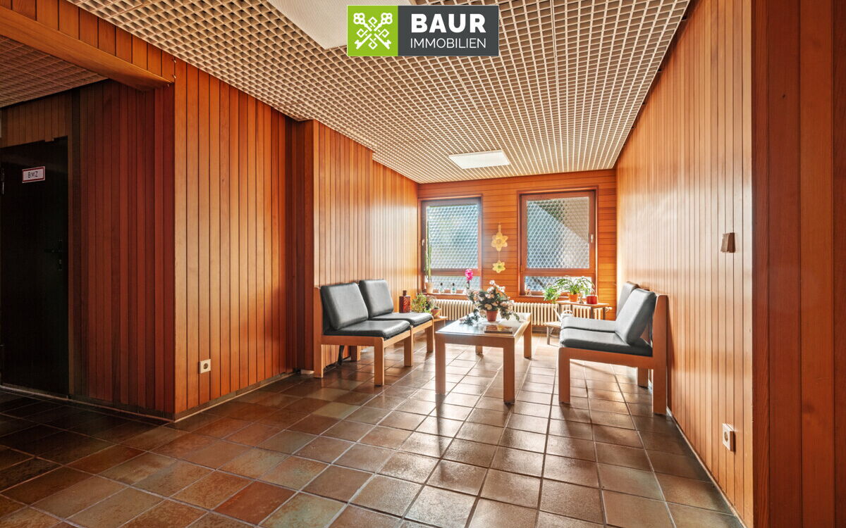 Sitzgelegenheit im Hausflur