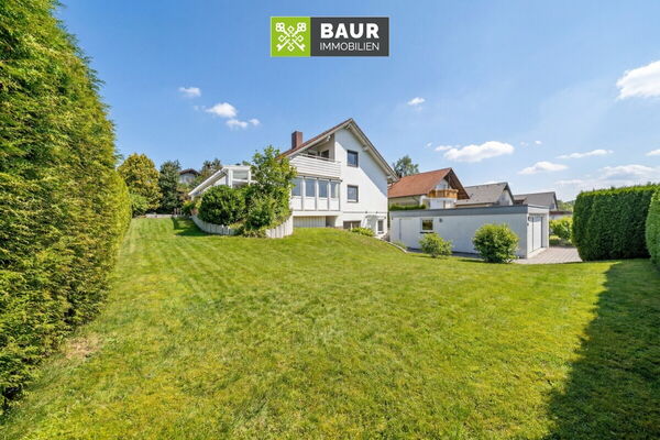 360° | Großzügig wohnen auf großem Grundstück: Gepflegtes Einfamilienhaus mit ELW bei Biberach