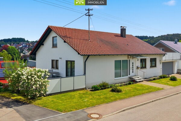 360°|Raum für Leben, Familie und Ideen – EFH mit Einliegerwohnung und Gartenparadies in Gammertingen