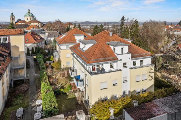 Weingartens Oberstadt: Schöne 4-Zimmer-Maisonettewohnung mit Balkon, Aufzug & inkl. TG-Stellplatz