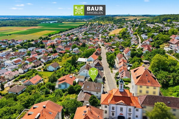 360° |Sonniges Logenplatz-Wohnen: Freistehendes Zweifamilienhaus zum Leben & Vermieten in Elchingen!