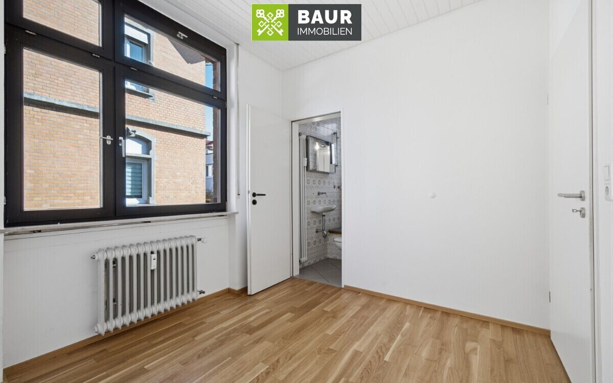 Büro 1