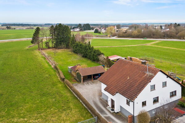 360° I Haus mit XXL Grundstück direkt vor Bad Schussenried!
