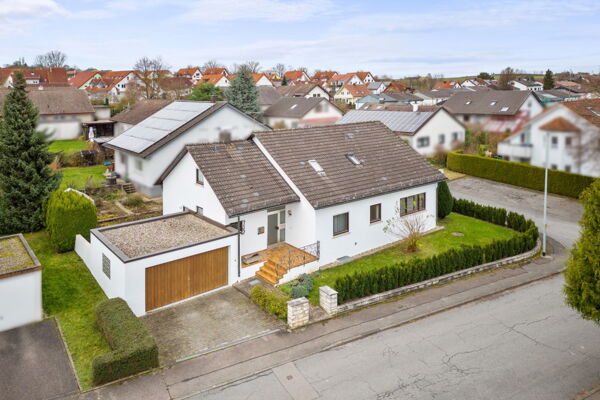 360° I Sofort frei! Großzügiges Familienhaus mit ca. 229m² in Obersulm!