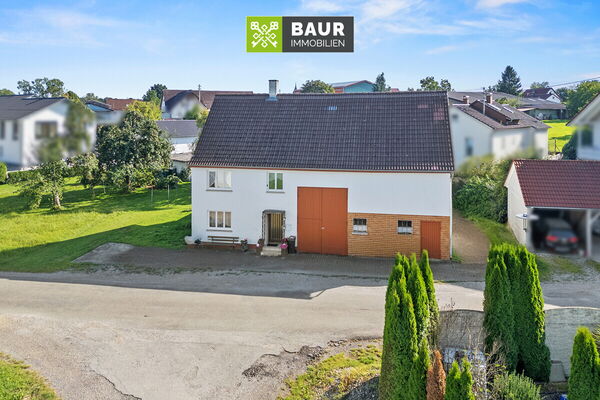 Charmantes Wohnhaus mit Scheune, Stall und Entwicklungspotenzial