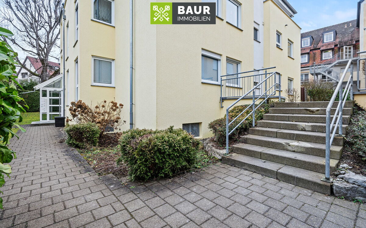 Eingangsbereich Mehrfamilienhaus